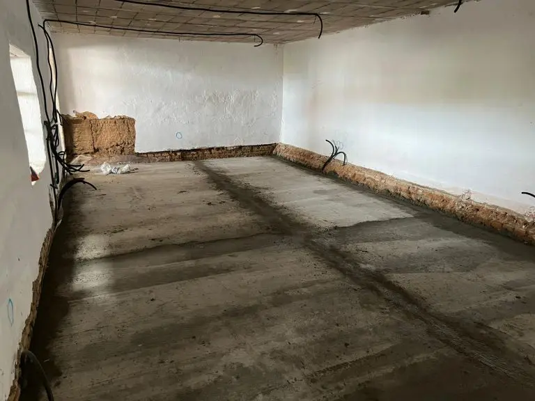 Salón con barra
