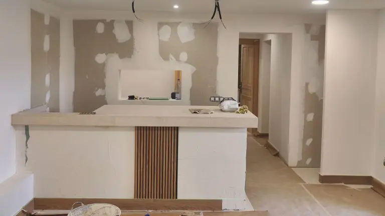 Salón con barra