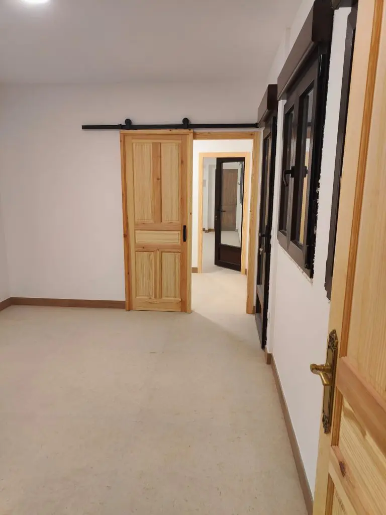Salón con barra