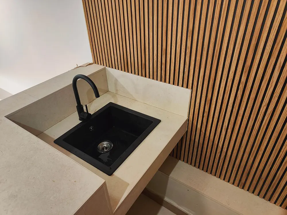 Salón con barra